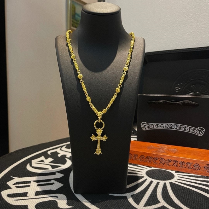 Ch**me He**ts necklaces